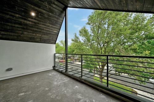 1807 Collier St, Austin TX  78704-2911 exterior