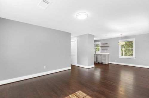 2272 Baywood Dr, Atlanta GA  30315-6534 exterior