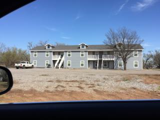 101 6th St, Pond Creek, OK 73766-5003