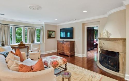 3015 Andrews Dr, Atlanta GA  30305-2001 exterior