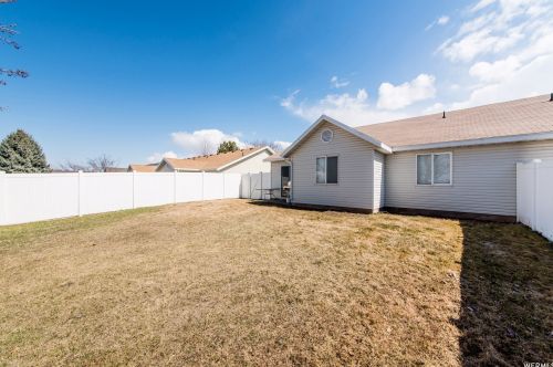 185 300, Providence UT 84332-9465 exterior