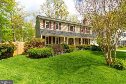 8908 Longmead Ct, Springfield, VA 22015-3638