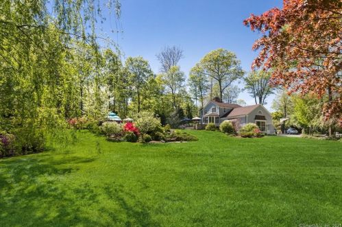 189 Perry Ave, Norwalk, CT 06850-1125