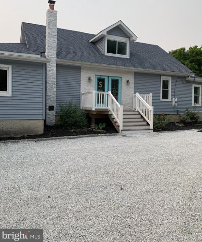 221 Monroeville Rd, Auburn, NJ 08085-3422