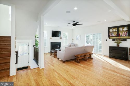 304 Lakeview Ave, Haddonfield NJ 08033-1609 exterior