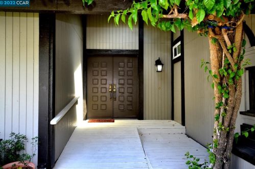 1519 Windwood Ct, Pacheco, CA 94553-4238