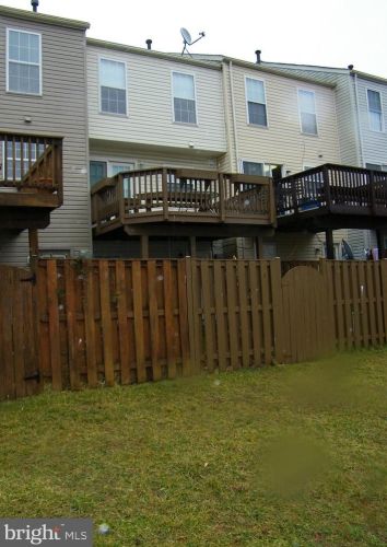 6406 Andrew Matthew Ter, Springfield VA  22150-7826 exterior
