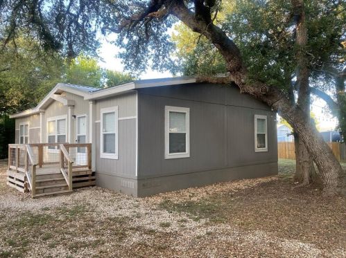 8505 Cedar Springs Cir, Austin TX  78737-1404 exterior