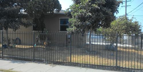 612 Acacia Ave, Compton, CA 90220-2234