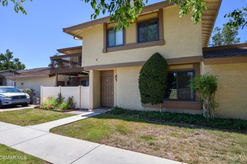 1105 Catlin St, Simi Valley, CA 93065-6403