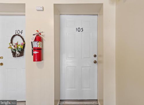 103 Kenwood Dr, Erial, NJ 08081-4214