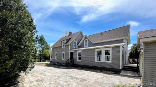 135 George St, Pittsfield, ME 04967-4712