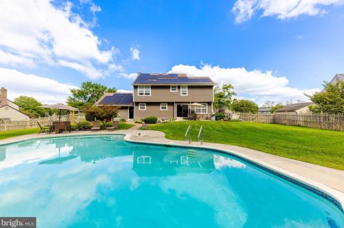 126 Franklin Dr, Harrison Township, NJ 08062-9311