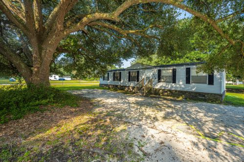 478 Eagle Dr, Ridgeville, SC 29472-8410