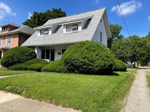 827 Olive St, Springfield, OH 45503-3737