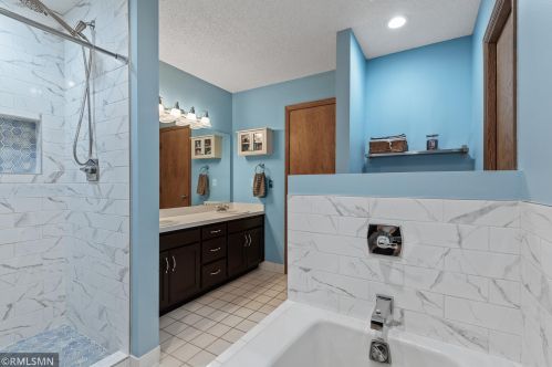 233 Hallam Ave, Saint Paul MN  55115-2096 exterior