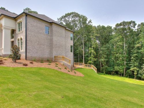 2003 Fontainbleau Dr, Conyers GA  30094-4804 exterior