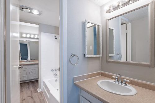 2992 Buttonwood Dr, Carrollton TX exterior