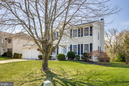 3 Bond Pl, Lumberton Township, NJ 08048-4517