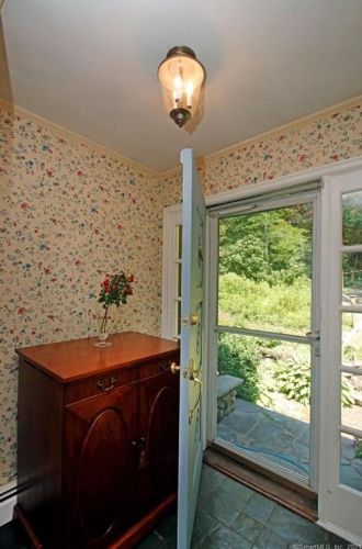 110 Dunn Hill Rd, Durham, CT 06422-1119