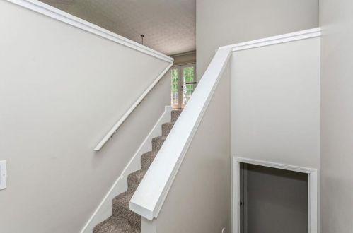 2795 Pine Meadow Dr, Marietta, GA 30066-5631