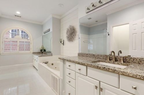 1057 Fielding Park Ct, Atlanta GA  30319-1989 exterior