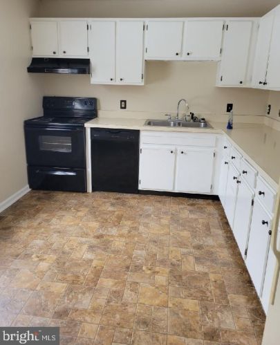 3 Partridge Cir, Carlisle, PA 17013-8711