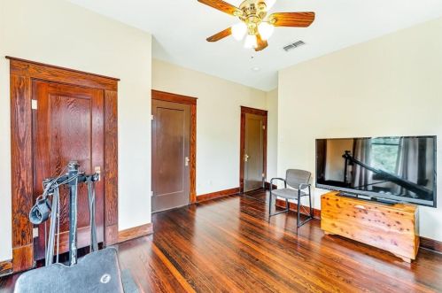 1901 Alston Ave, Fort Worth TX  76110-1468 exterior