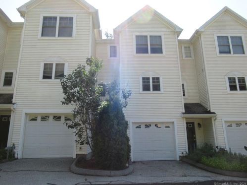 180 Summit St, Norwich, CT 06360-6214