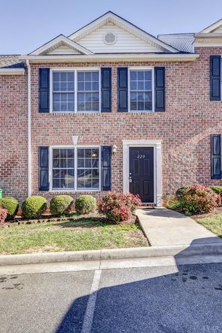 229 Margate Dr, Lynchburg, VA 24502-3351