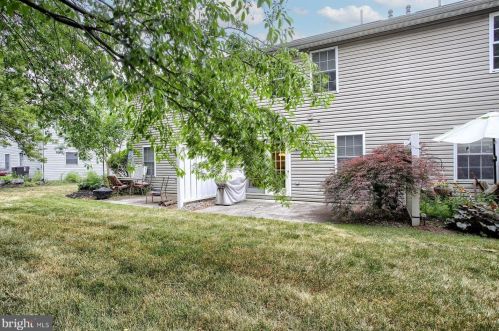 125 Partridge Cir, Carlisle PA  17013-8748 exterior