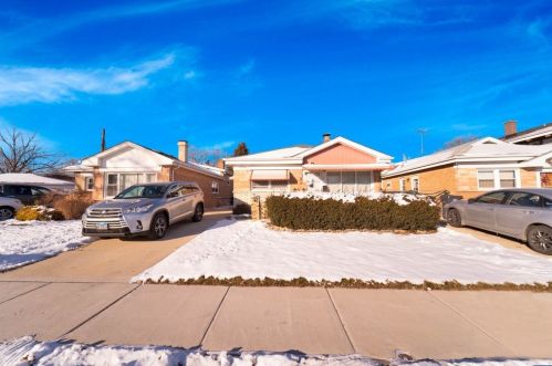 8644 Lincoln Dr, Lyons IL  60534-1601 exterior