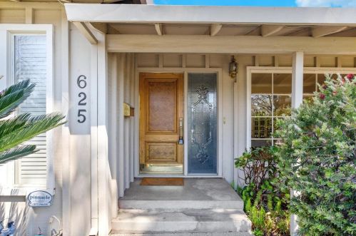 625 Violet St, Modesto, CA 95356-1419
