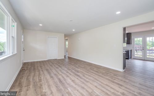 201 Pointfield Dr, Harpers Ferry WV 25425-5173 exterior