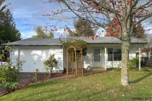 1035 21st Ave, Albany OR  97322-5316 exterior