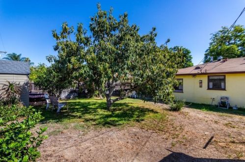 841 Normandy Pl, Santa Ana CA 92701-6223 exterior