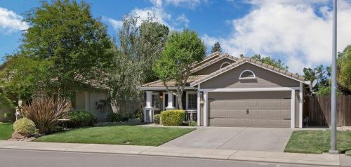 2139 Seahawk Ln, Lodi, CA 95240-7808