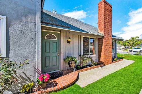 6236 Woodsboro Ave, Anaheim CA  92807-2347 exterior