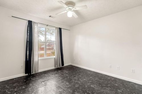 2907 Stone Crk Dr, Rex GA 30273-1092 exterior