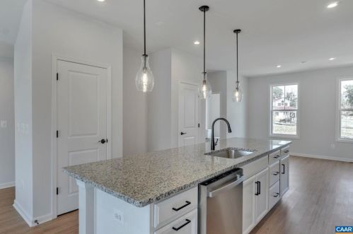 6027 Mccomb St, Crozet, VA 22932-3023