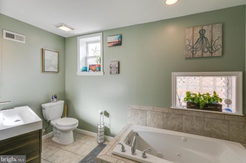 2430 16th St, Philadelphia PA  19132-4438 exterior