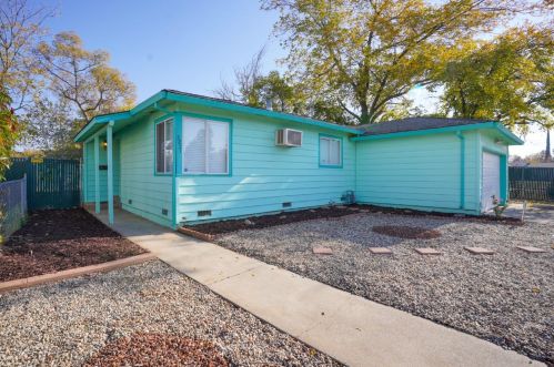 3231 Chettenham Dr, Rancho Cordova, CA 95670-5836