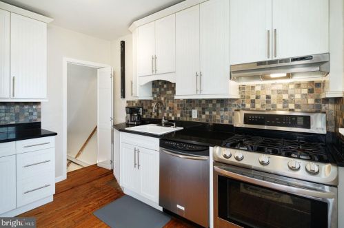 400 Strawbridge Ave, Camden NJ 08108-2001 exterior