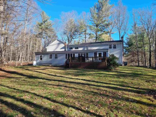 94 Old Milford Rd, Brookline, NH 03033-2417