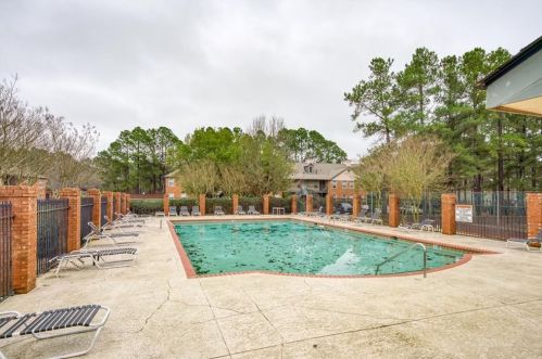 202 Brittany Ct, Duluth GA  30096-2672 exterior