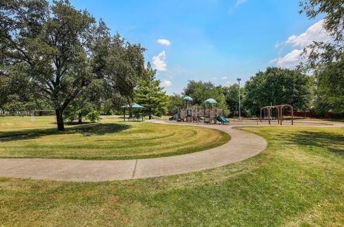 410 Wimberly St, Fort Worth TX  76107-2255 exterior