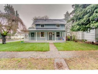 589 Garfield St, Woodburn, OR 97071-4611