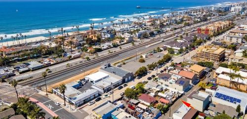 620 Cleveland St, Oceanside, CA 92054-4126