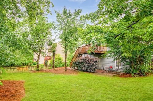 5087 Faversham Hill Dr, Suwanee, GA 30024-4334