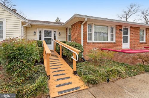 6404 Inwood Dr, Springfield, VA 22150-1126